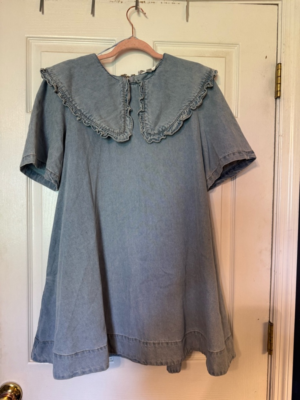 Mable Light Wash Denim Short Sleeve Dress with Ruffle Collar